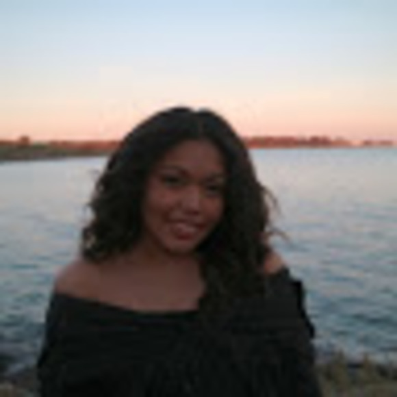 Meet your Posher, Brianni - Picture 1 of 1